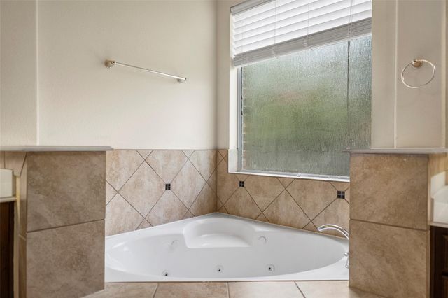 5055 Gold Haven Drive, Richmond, TX 77407