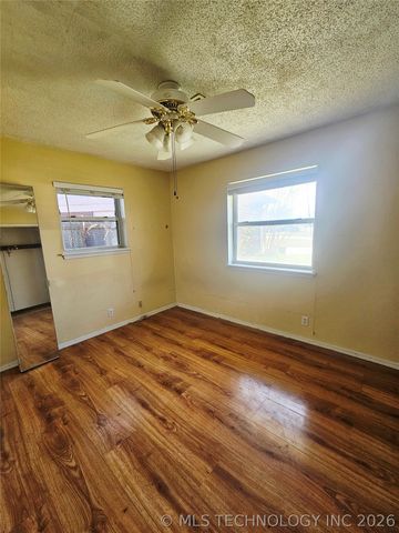 11877 E 61st Place, Broken Arrow, OK 74012