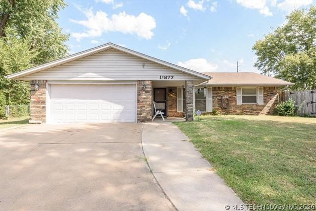 11877 E 61st Place, Broken Arrow, OK 74012