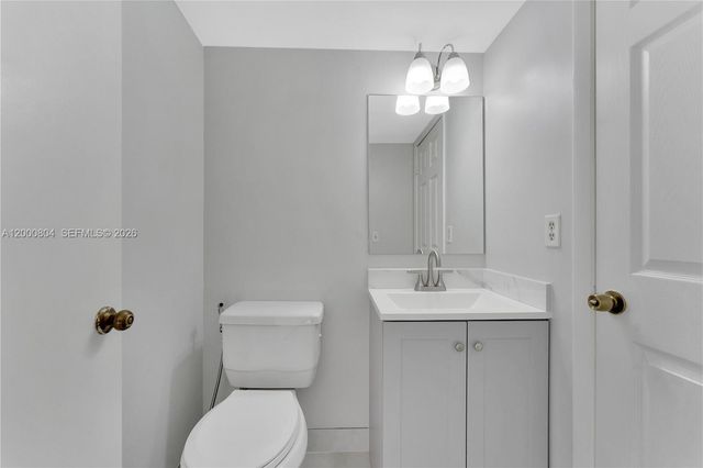 1799 Fairview Villas Dr 1, Palm Springs, FL 33406