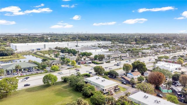 1799 Fairview Villas Dr 1, Palm Springs, FL 33406