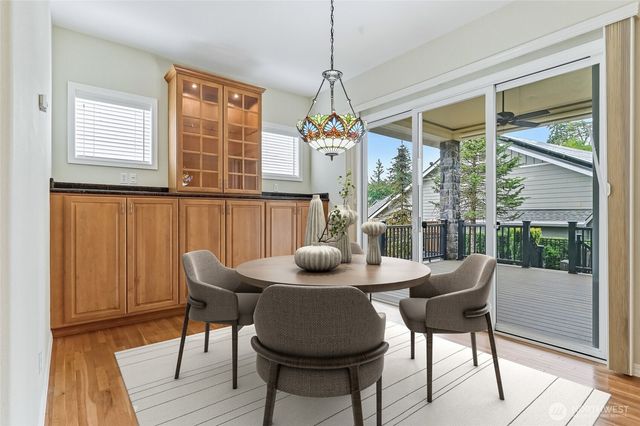 12256 243rd Place NE, Redmond, WA 98053