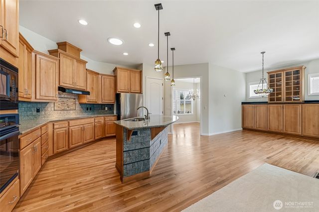 12256 243rd Place NE, Redmond, WA 98053