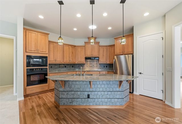 12256 243rd Place NE, Redmond, WA 98053