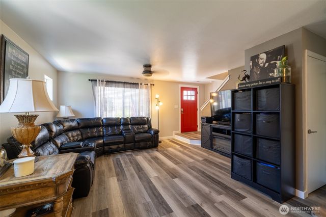 2588 Kristine Court, Centralia, WA 98531