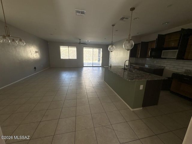 14041 E Red Pine Place, Vail, AZ 85641