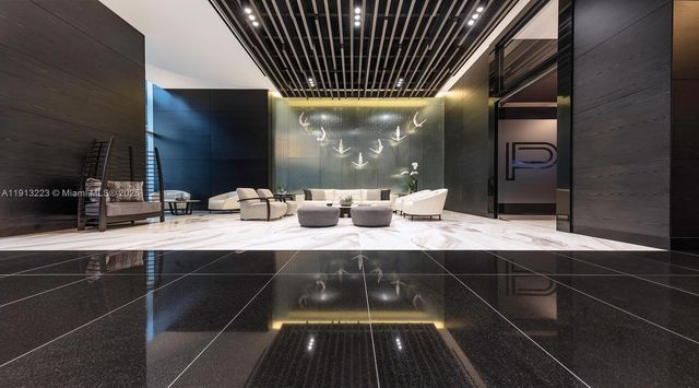 851 NE 1st Ave 1811, Miami, FL 33132