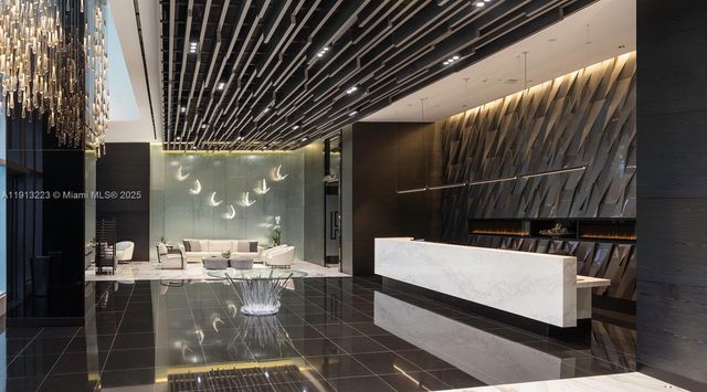 851 NE 1st Ave 1811, Miami, FL 33132