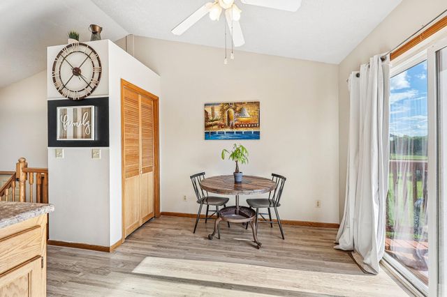 40042 Harvester Avenue, North Branch, MN 55056