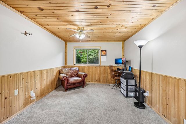 40042 Harvester Avenue, North Branch, MN 55056
