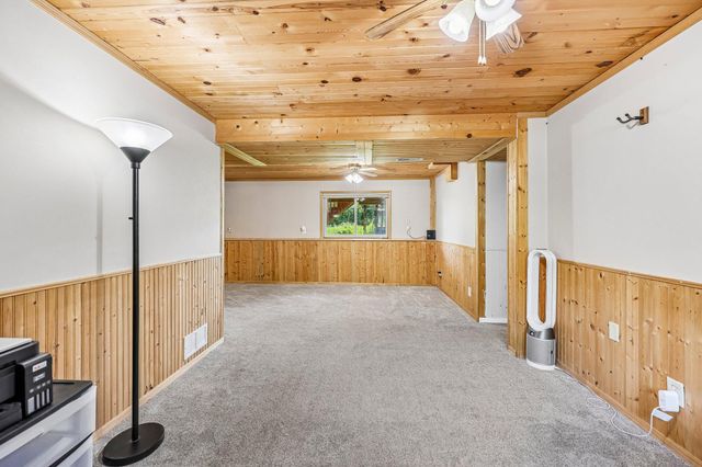 40042 Harvester Avenue, North Branch, MN 55056