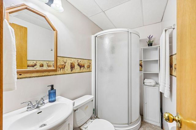 40042 Harvester Avenue, North Branch, MN 55056
