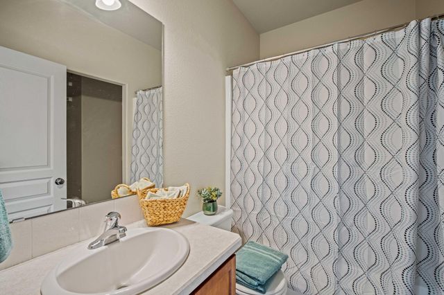 20627 White Dove Lane, Bend, OR 97702