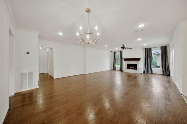 2414 Tannehill Drive, Houston, TX 77008
