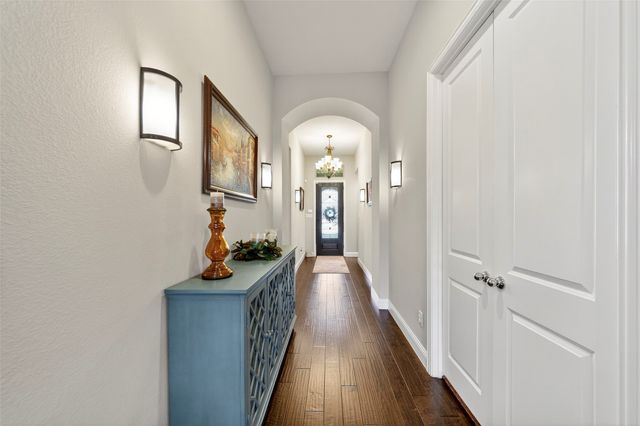 316 Village Creek Drive, Mckinney, TX 75071