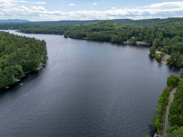294 Reservoir Drive, Weare, NH 03281