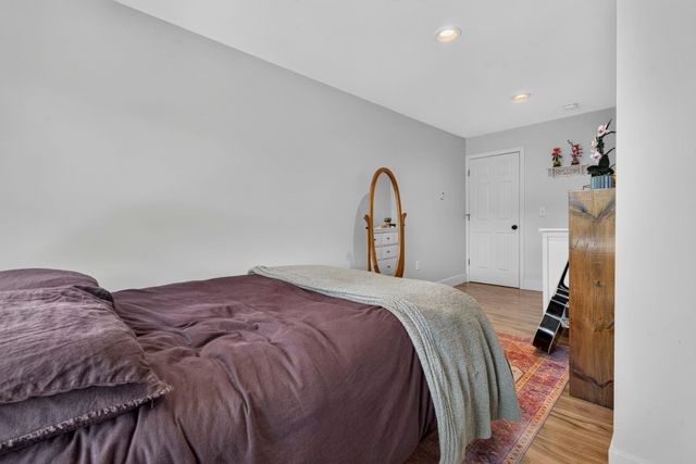 294 Reservoir Drive, Weare, NH 03281