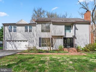 2852 CEDAREST RD, Fairfax, VA 22031