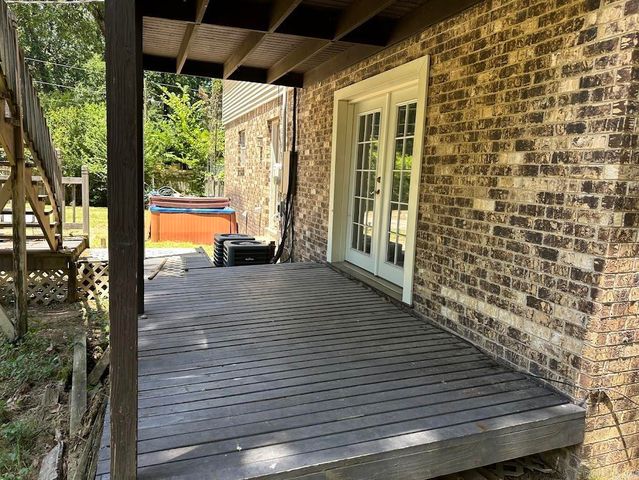 10 Summerhill Court, Little Rock, AR 72211