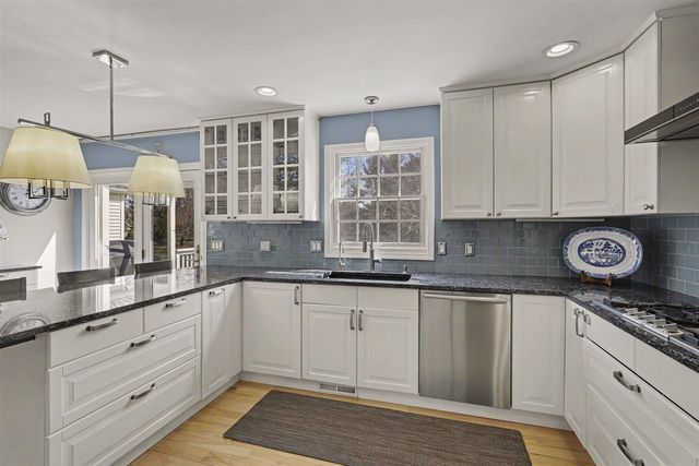 5589 Tanglewood Drive, Ann Arbor, MI 48105