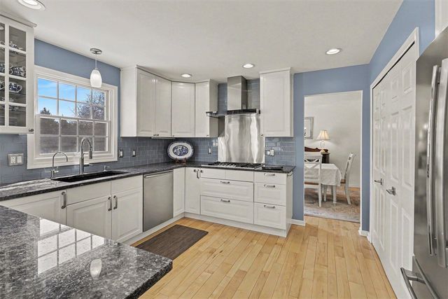 5589 Tanglewood Drive, Ann Arbor, MI 48105