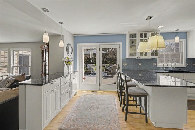 5589 Tanglewood Drive, Ann Arbor, MI 48105