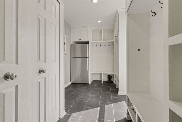 5589 Tanglewood Drive, Ann Arbor, MI 48105