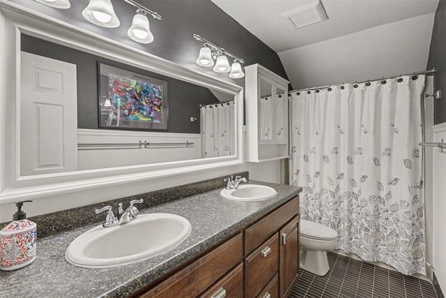 5589 Tanglewood Drive, Ann Arbor, MI 48105