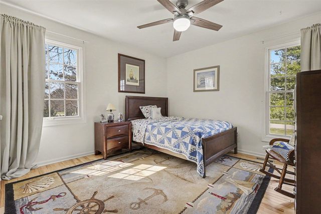 5589 Tanglewood Drive, Ann Arbor, MI 48105