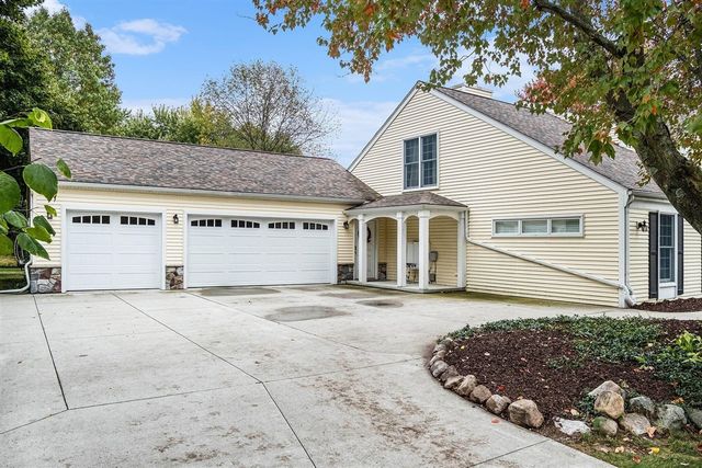 5589 Tanglewood Drive, Ann Arbor, MI 48105