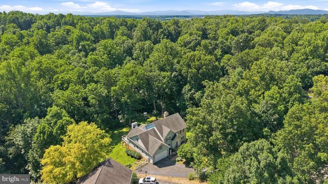 102 JULIE CT, Winchester, VA 22602