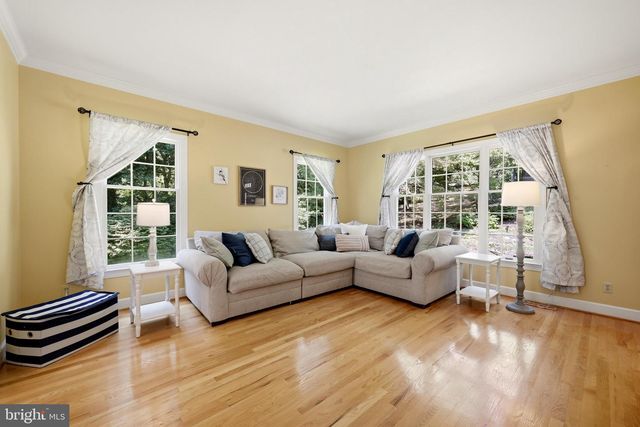 102 JULIE CT, Winchester, VA 22602