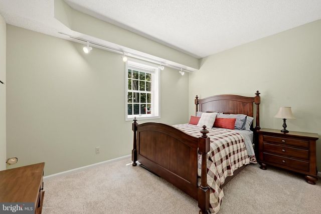 102 JULIE CT, Winchester, VA 22602