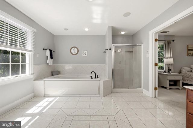 102 JULIE CT, Winchester, VA 22602