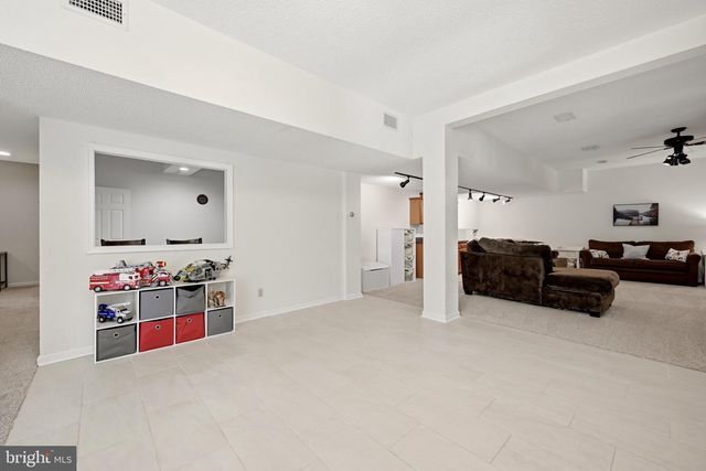 102 JULIE CT, Winchester, VA 22602