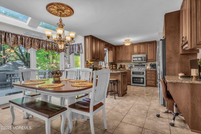 7 Red Coach Lane, Holmdel, NJ 07733