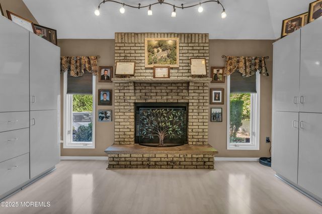 7 Red Coach Lane, Holmdel, NJ 07733