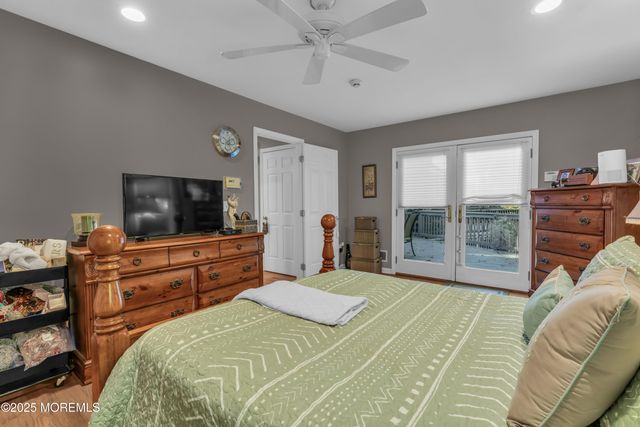 7 Red Coach Lane, Holmdel, NJ 07733