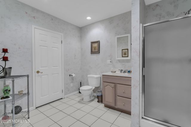 7 Red Coach Lane, Holmdel, NJ 07733