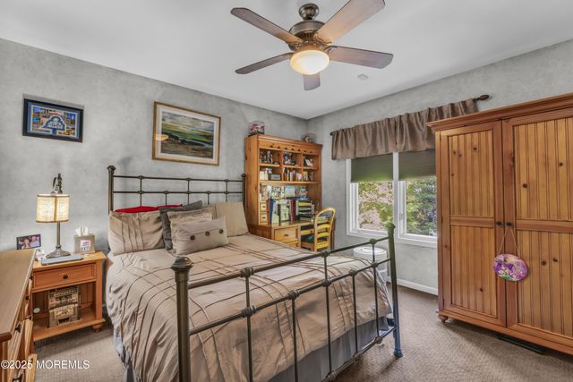 7 Red Coach Lane, Holmdel, NJ 07733