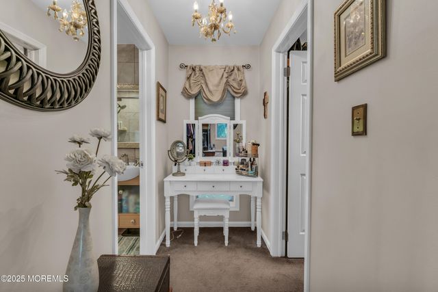 7 Red Coach Lane, Holmdel, NJ 07733