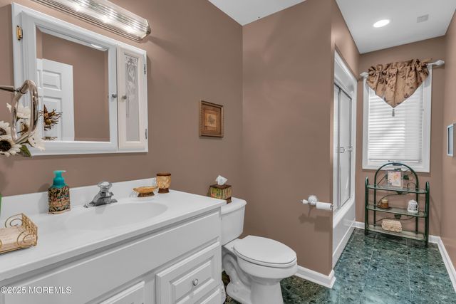 7 Red Coach Lane, Holmdel, NJ 07733