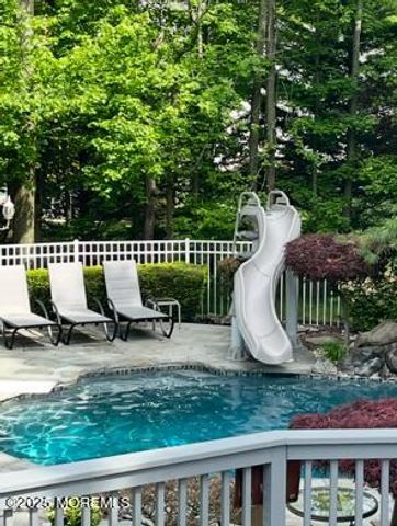 7 Red Coach Lane, Holmdel, NJ 07733