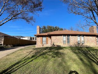 8236 El Retiro Road 8238, Fort Worth, TX 76116