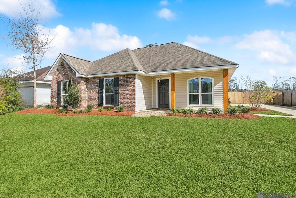 30426 Paul St, Walker, LA 70785