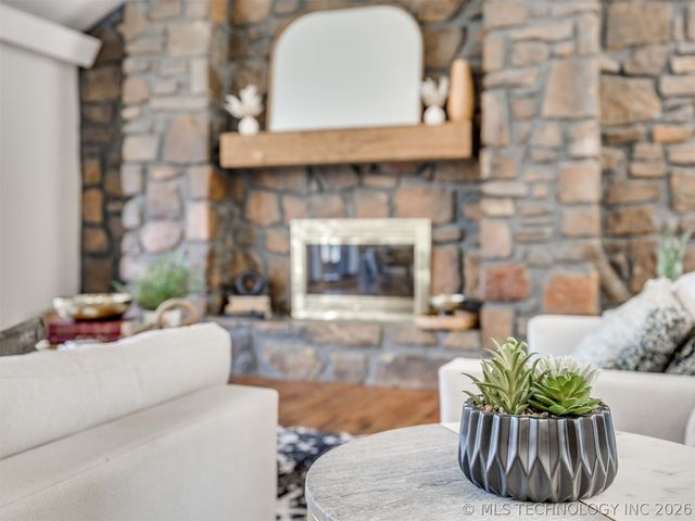 10502 S Quebec Avenue, Tulsa, OK 74137