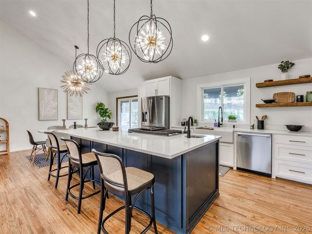 10502 S Quebec Avenue, Tulsa, OK 74137