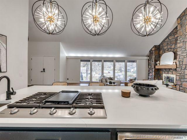 10502 S Quebec Avenue, Tulsa, OK 74137