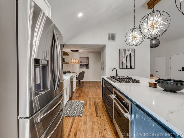 10502 S Quebec Avenue, Tulsa, OK 74137