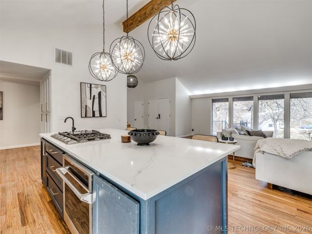 10502 S Quebec Avenue, Tulsa, OK 74137